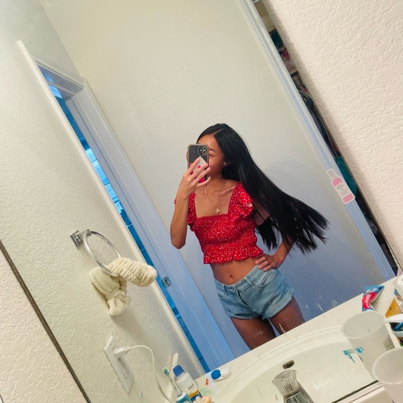 Red Ruffle Top NWOT - Picture 3 of 3